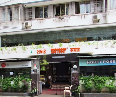 Hotel Samrat